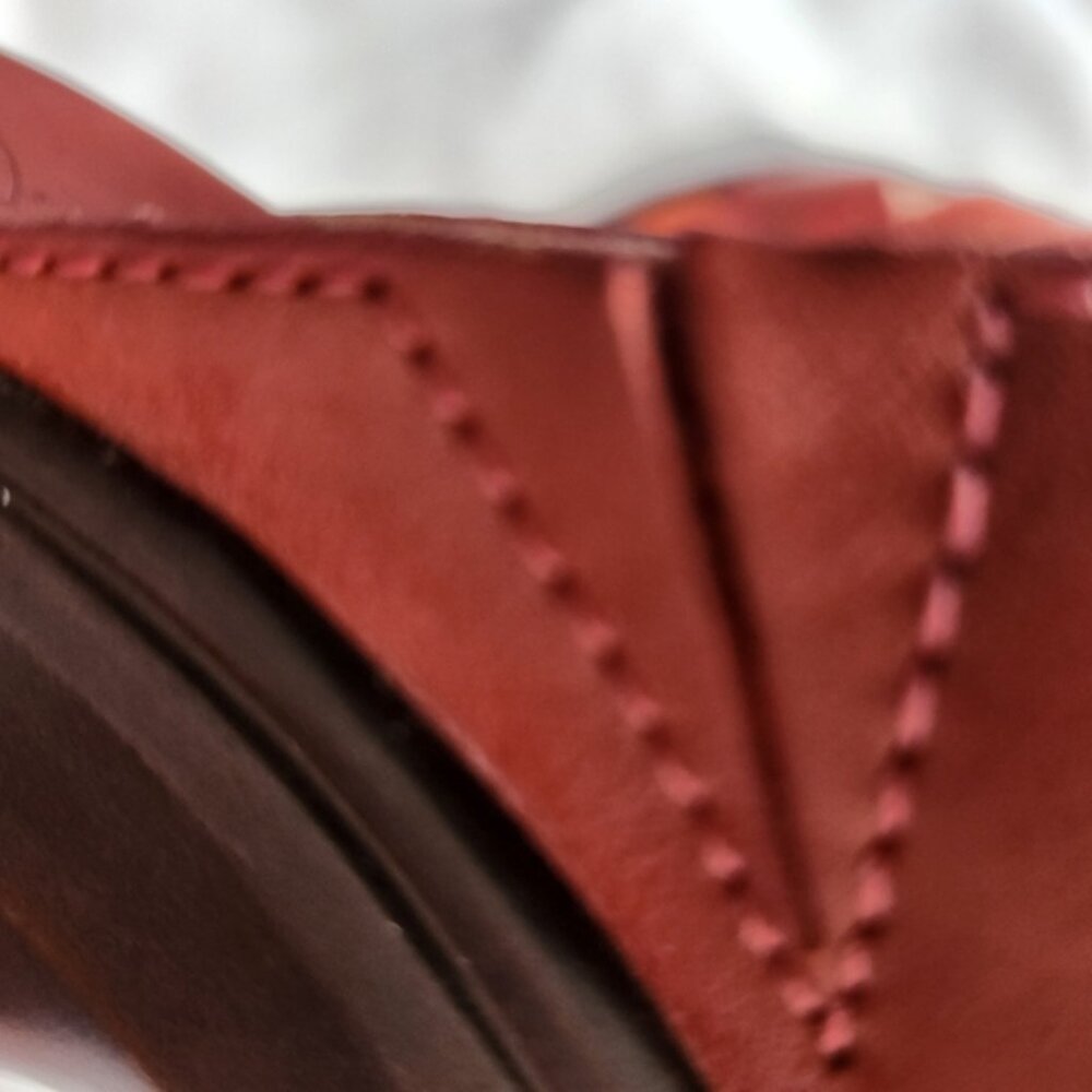 Ariat Cross-Strap Leather Sandals - Picture 6 of 10